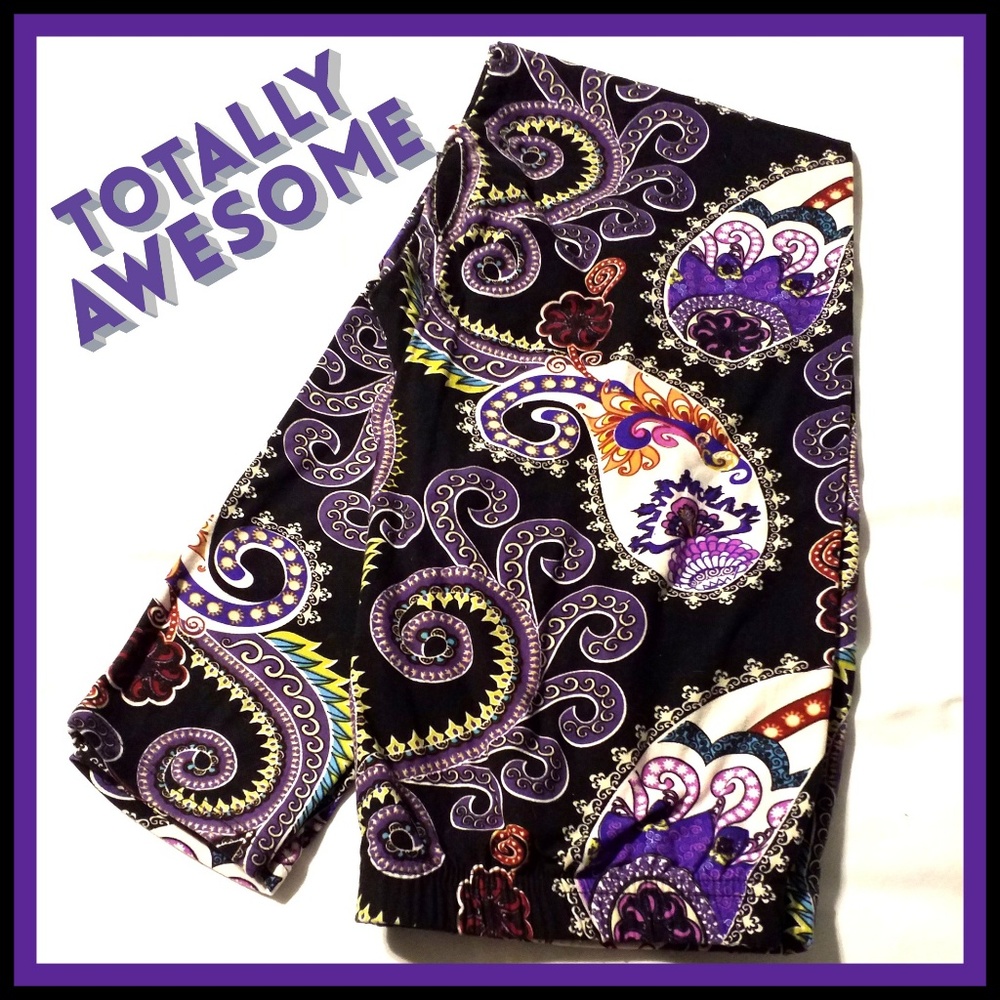 Black & Purple Paisley Soft Plus Size Leggings